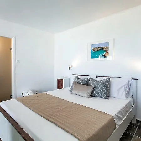 Tonic By Mykonos Mood *